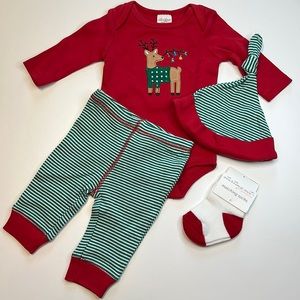 Starting Out 4PC Christmas Outfit, Reindeer Decal, Red, White, & Green, NWT!!